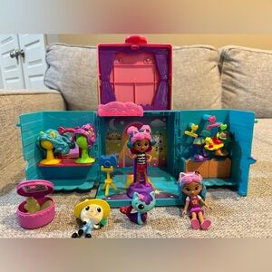Gabby’s Dollhouse Playset with Accessories